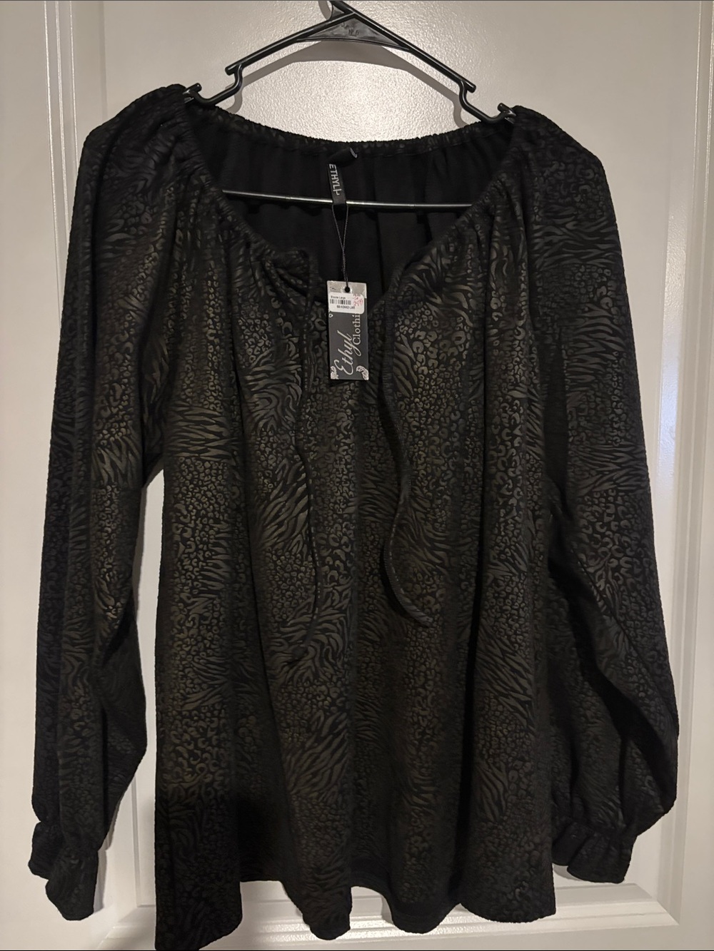 Women's Black Textured Boho Peasant Blouse